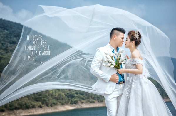 #10+ Mẫu váy cưới trễ vai được đánh giá đẹp nhất 2 kiểu váy cưới đuôi cá
