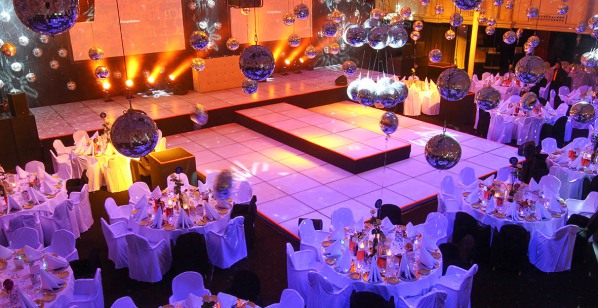 #1 Gala là gì? Gala Dinner là gì? Các loại hình gala dinner phổ biến hiện nay 3 gala dinner