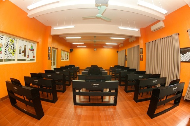 trang trí phòng học âm nhạc