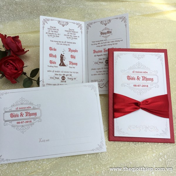 #1 Cách chọn thiệp cưới giá rẻ cho ngày trọng đại của bạn 2 Chiếc nơ xinh xắn tạo điểm nhấn cho tấm thiệp