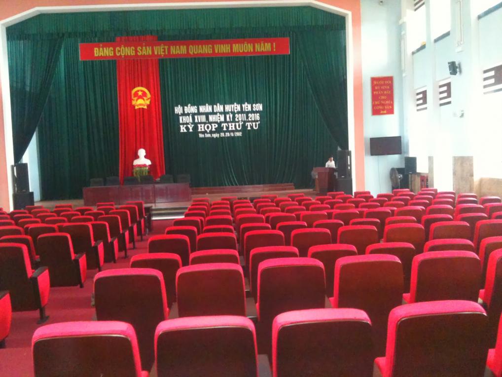 Trang trí hội trường và những điều bạn cần phải biết 7 trang trí hội trường họp hội nghị