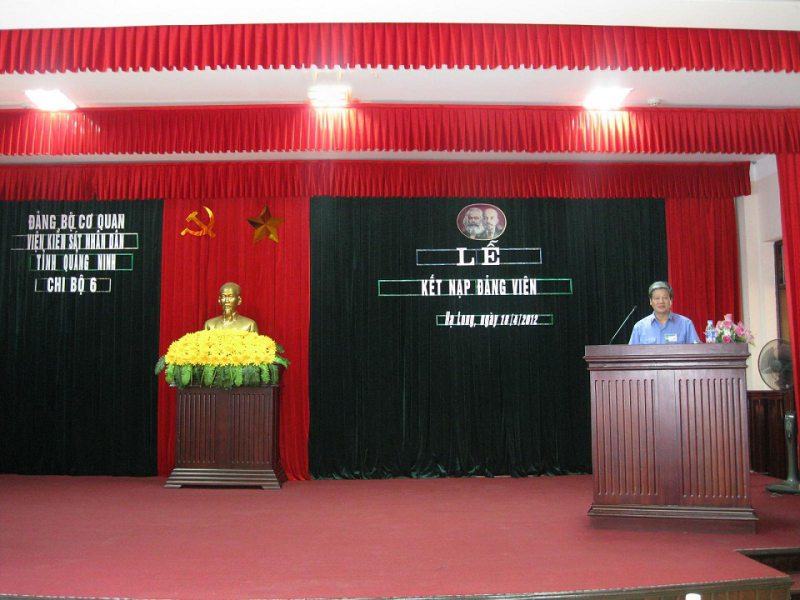 trang trí hội trường bằng phông hội trường đẹp 