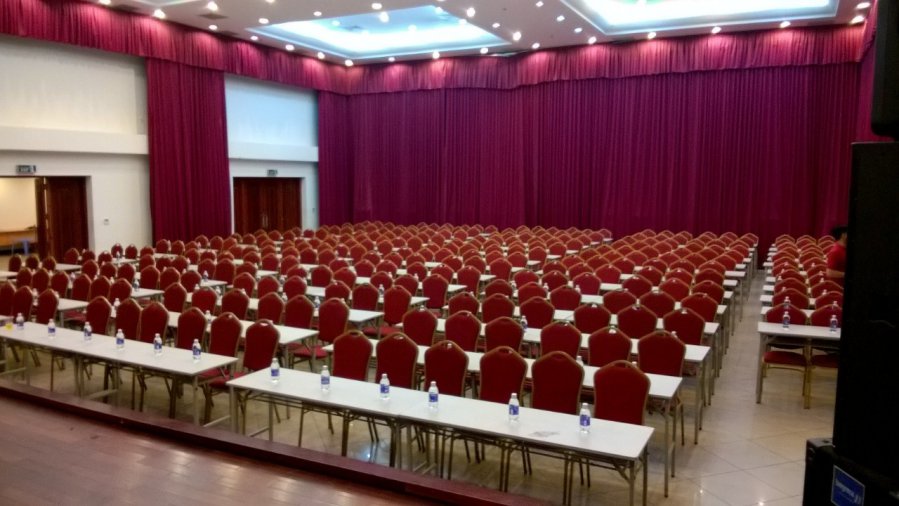 phông rèm hội trường đẹp, phông nhung hội trường